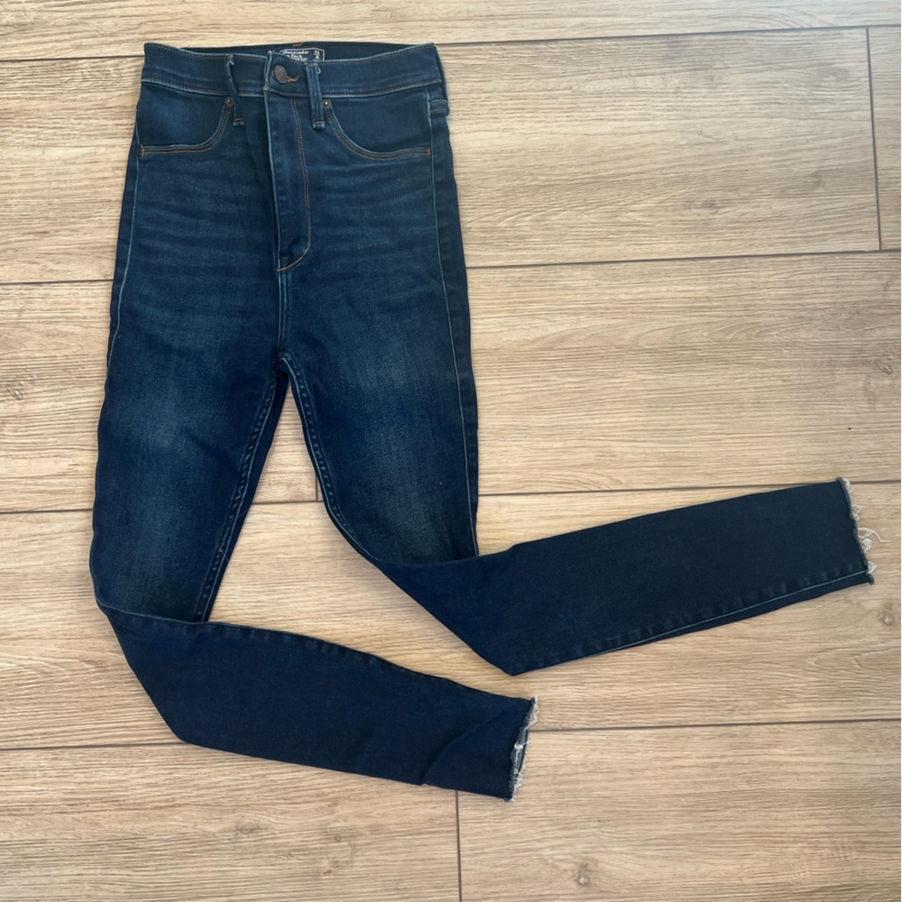 Abercrombie & Fitch Ultra High Rise Jean Jeggings Dark Blue Size 0 25
